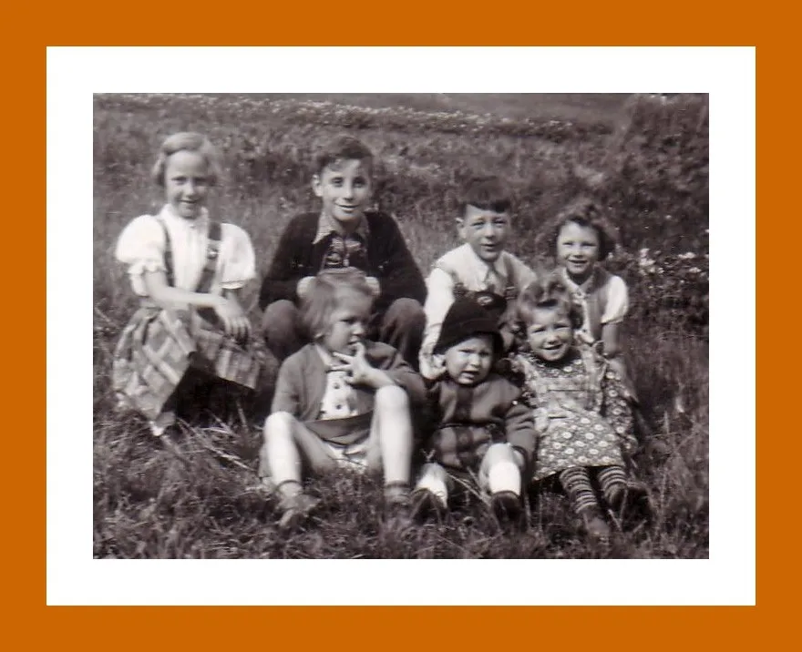 So sehen glückliche Strinzer Kinder im Jahre 1956 aus