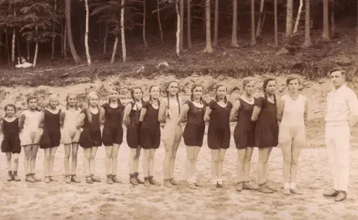Bildtafel aus der Chronik: 1936