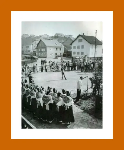 Bildtafel aus der Chronik: 1972